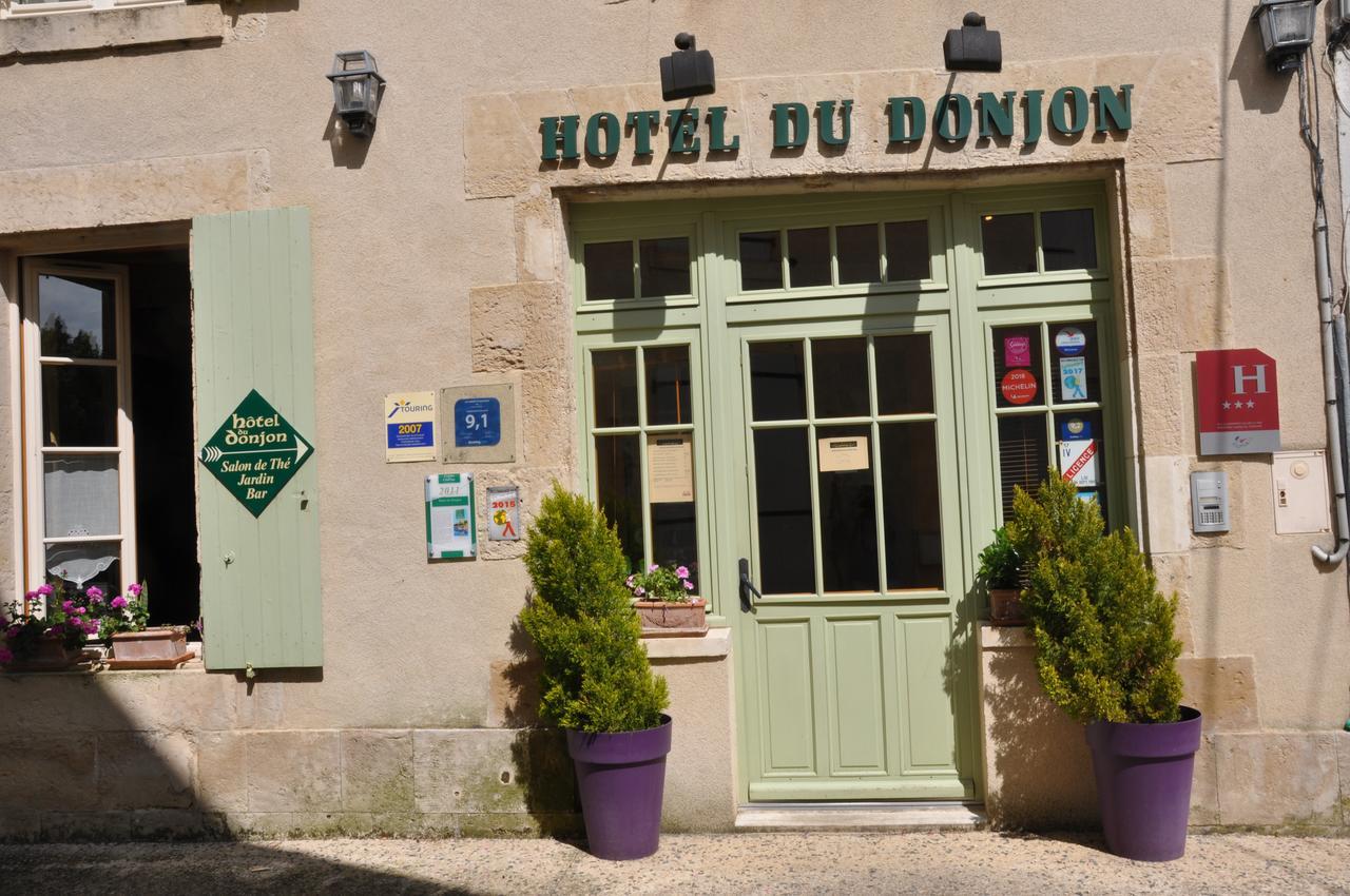 Hotel Du Donjon Aulnay  Exterior foto